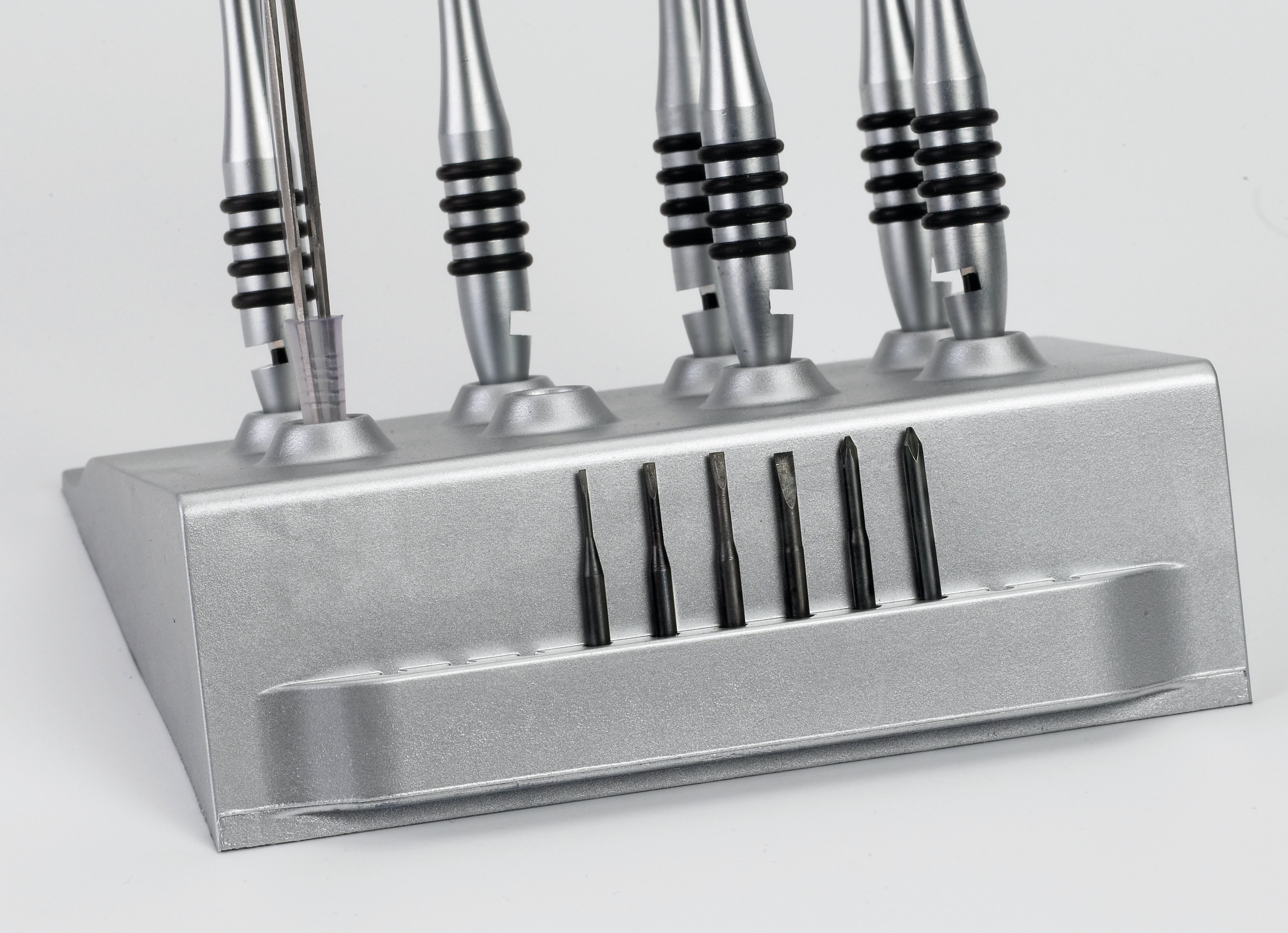 02185 - Flat and Phillips Metal Screwdriver Kit