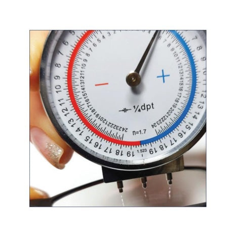 04983 - Lens Clock